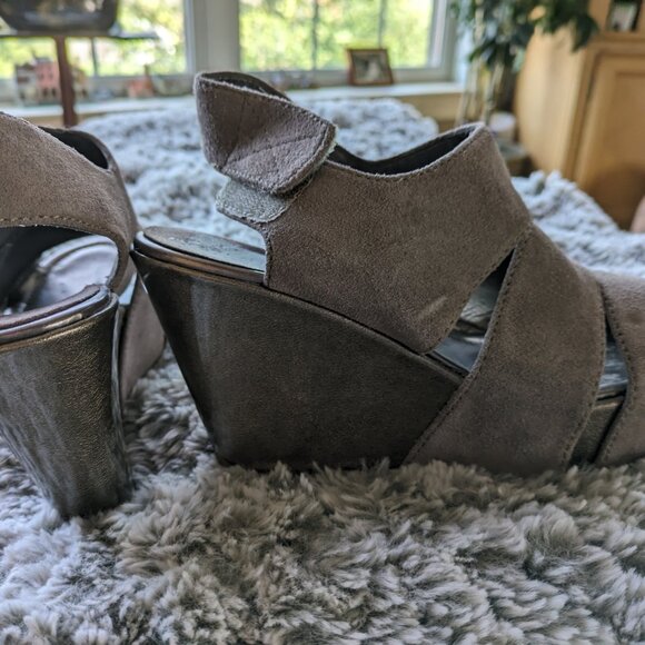 Kenneth Cole " Reaction" sandals - Picture 2 of 6